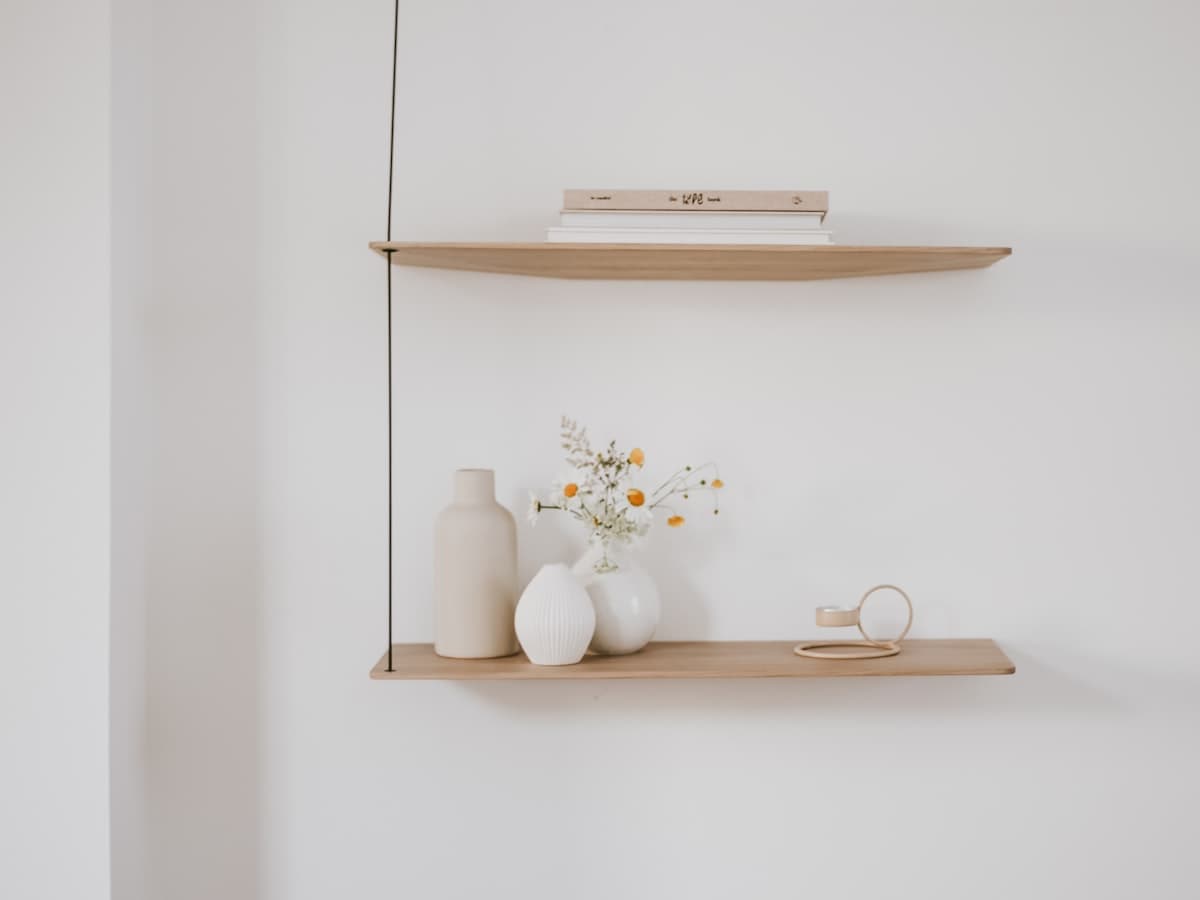 Shelf styling